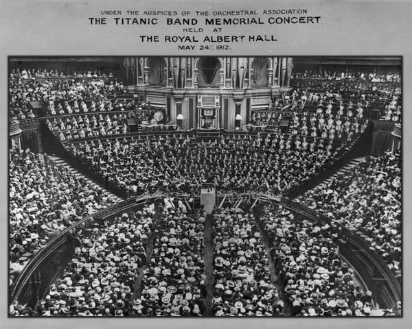 A packed Royal Albert Hall for the memorial concert held 24 May 1912.